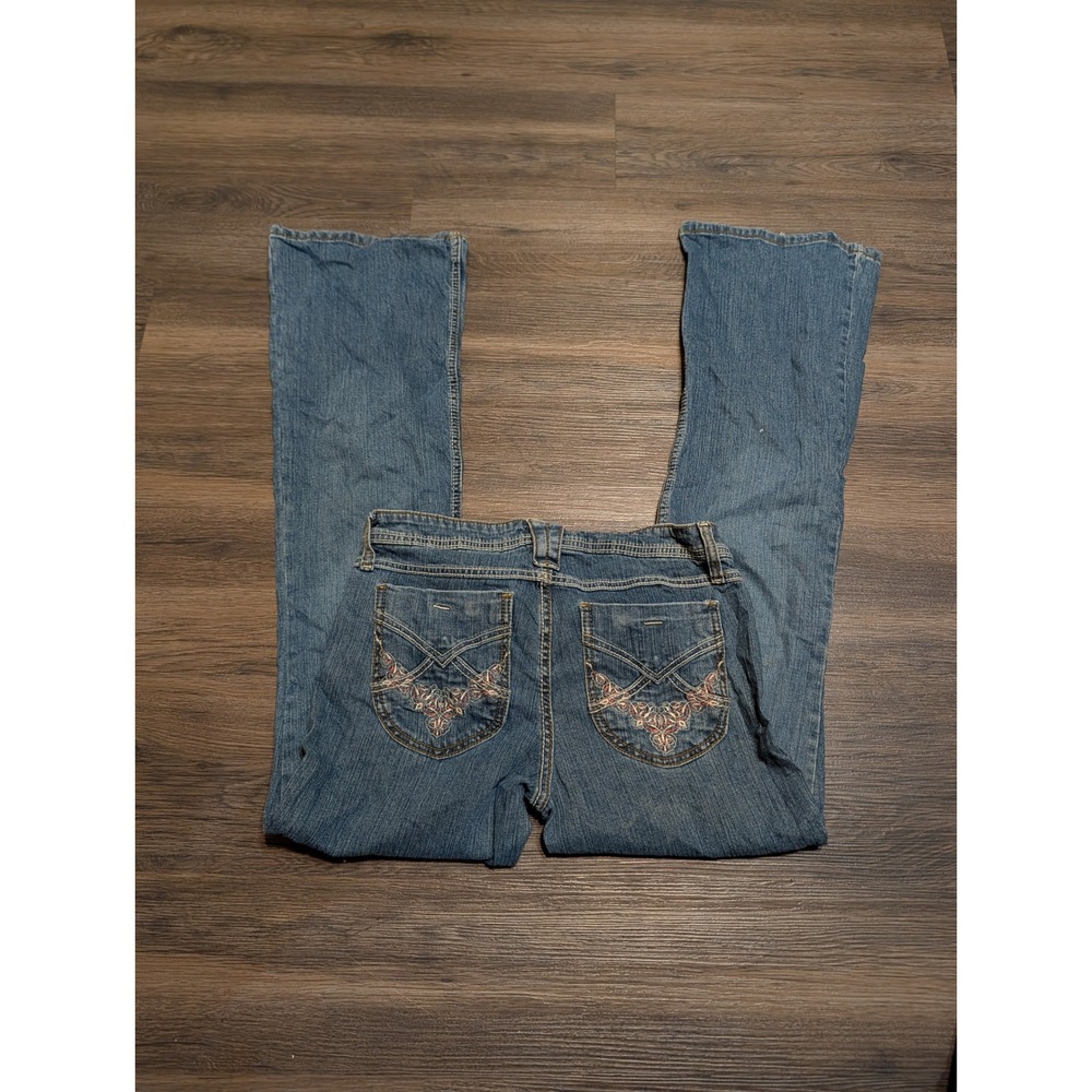 LEI Ashley Ultra Low Rise Flare Jeans Blue Embroidered Pockets Size 7 Y2K Boho